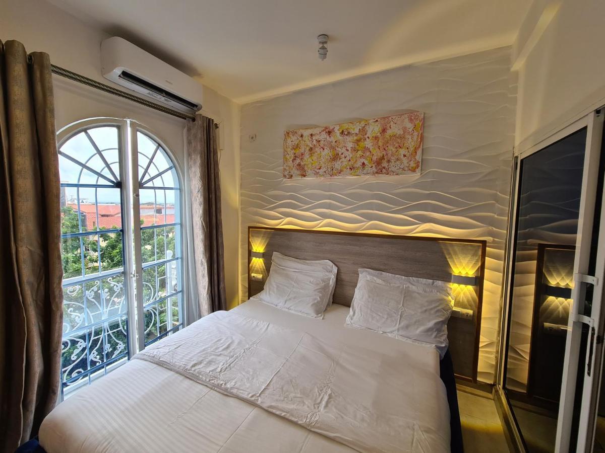 Dolce Vita Palacio ดูอาลา ภายนอก รูปภาพ